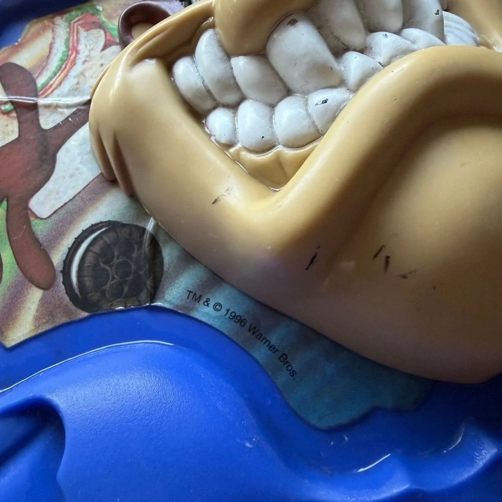 Vintage 90's taz lunchbox 3D
